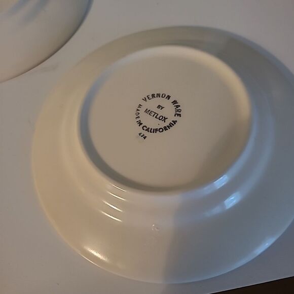 Metlox Vernon Ware Plates - Picture 4 of 10